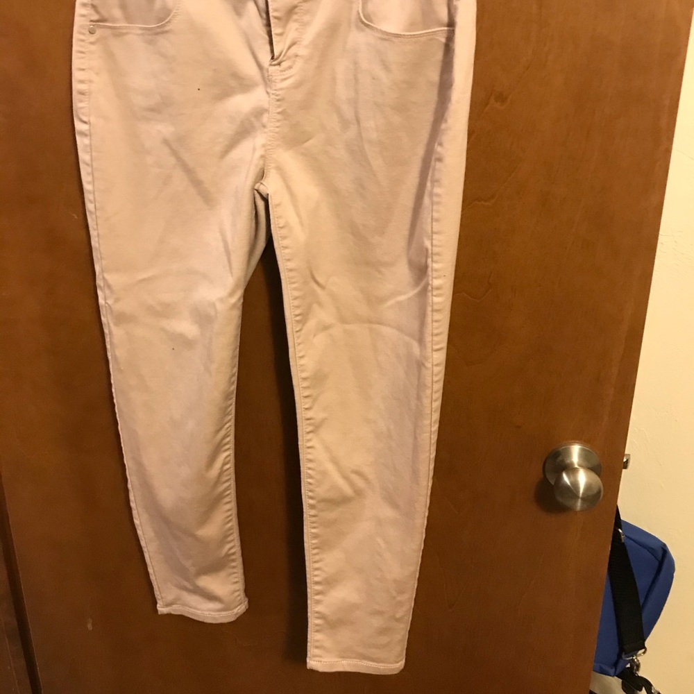 Capris - Picture 3 of 3